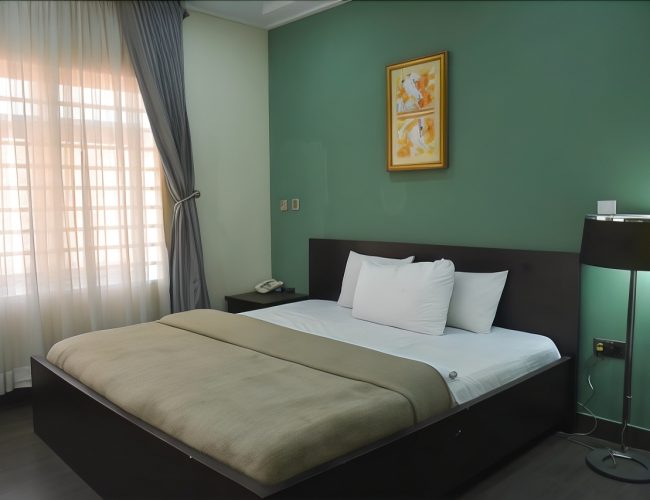 Rodinia-service-appartments-bedrom-hotel-in-asaba